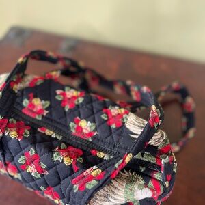 Vera Bradley “Hens N Holly” Duffle Purse Bag Fall ‘02